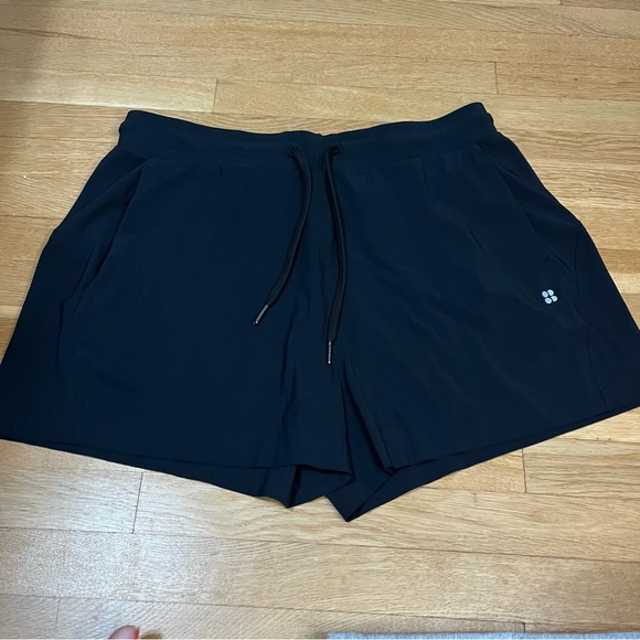 Sweaty‎ Betty Shorts Black 10 - Picture 1 of 6
